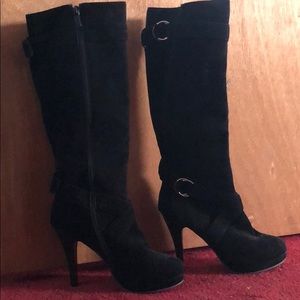 COPY - Knee rise stiletto (high heel) boots.